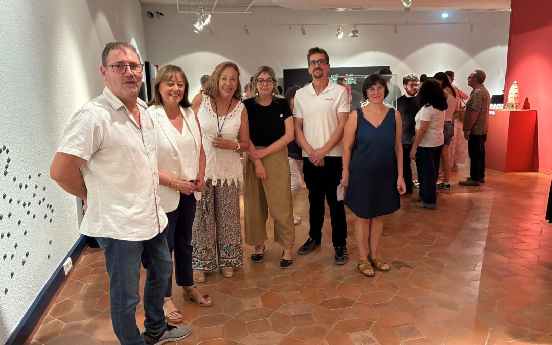 El Taller Escuela de Cerámica de Muel acoge desde hoy la exposición ‘Cobalto y Cobre’, un homenaje a dos pigmentos esenciales de la cerámica mundial